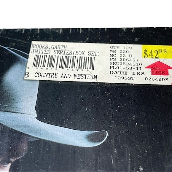 Garth Brooks The Limited Series Vintage 6 C.D. Box set From 1998 factory sealed - Picture 2 of 3